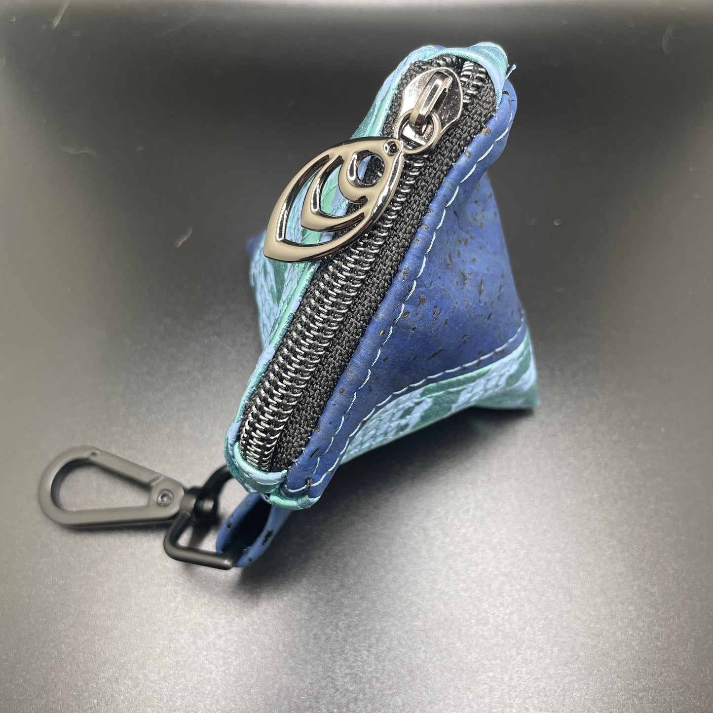 Pyramid Pouch