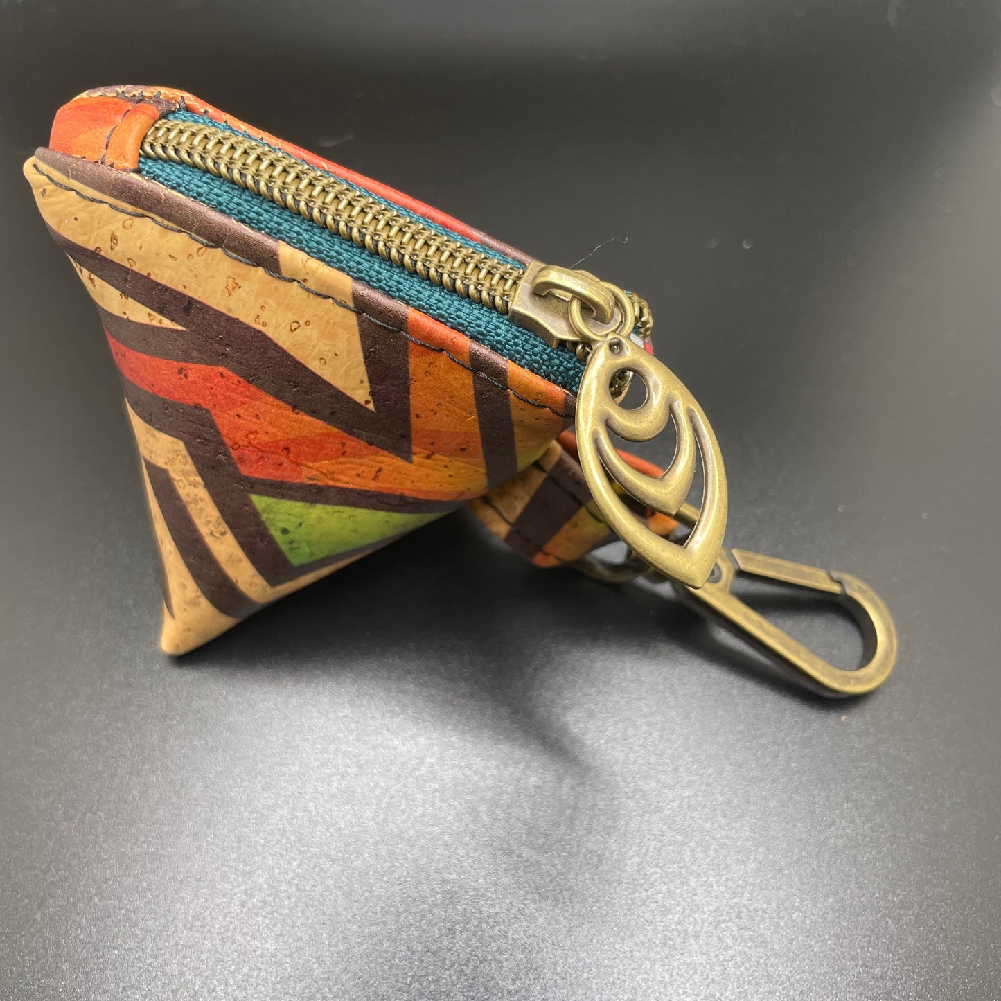 Pyramid Pouch