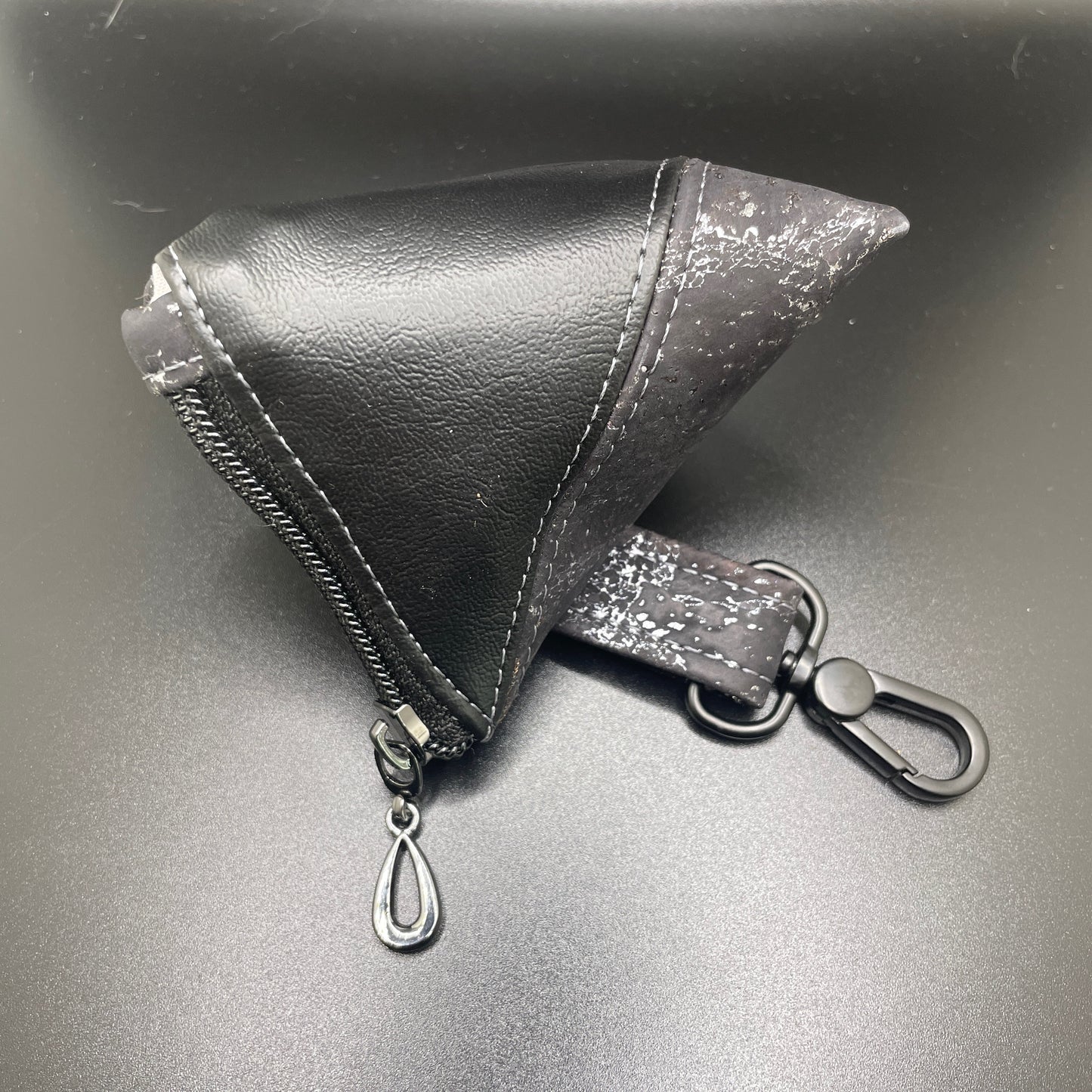 Pyramid Pouch