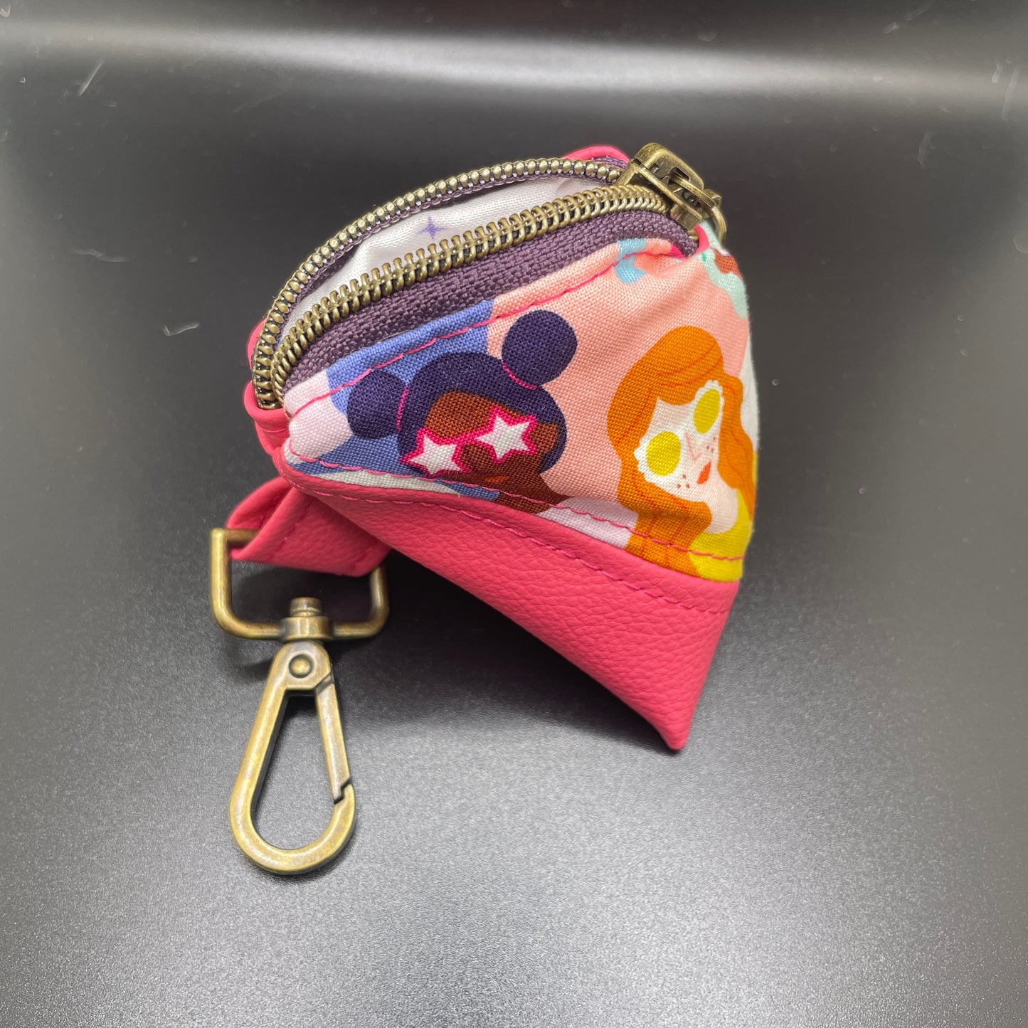 Pyramid Pouch