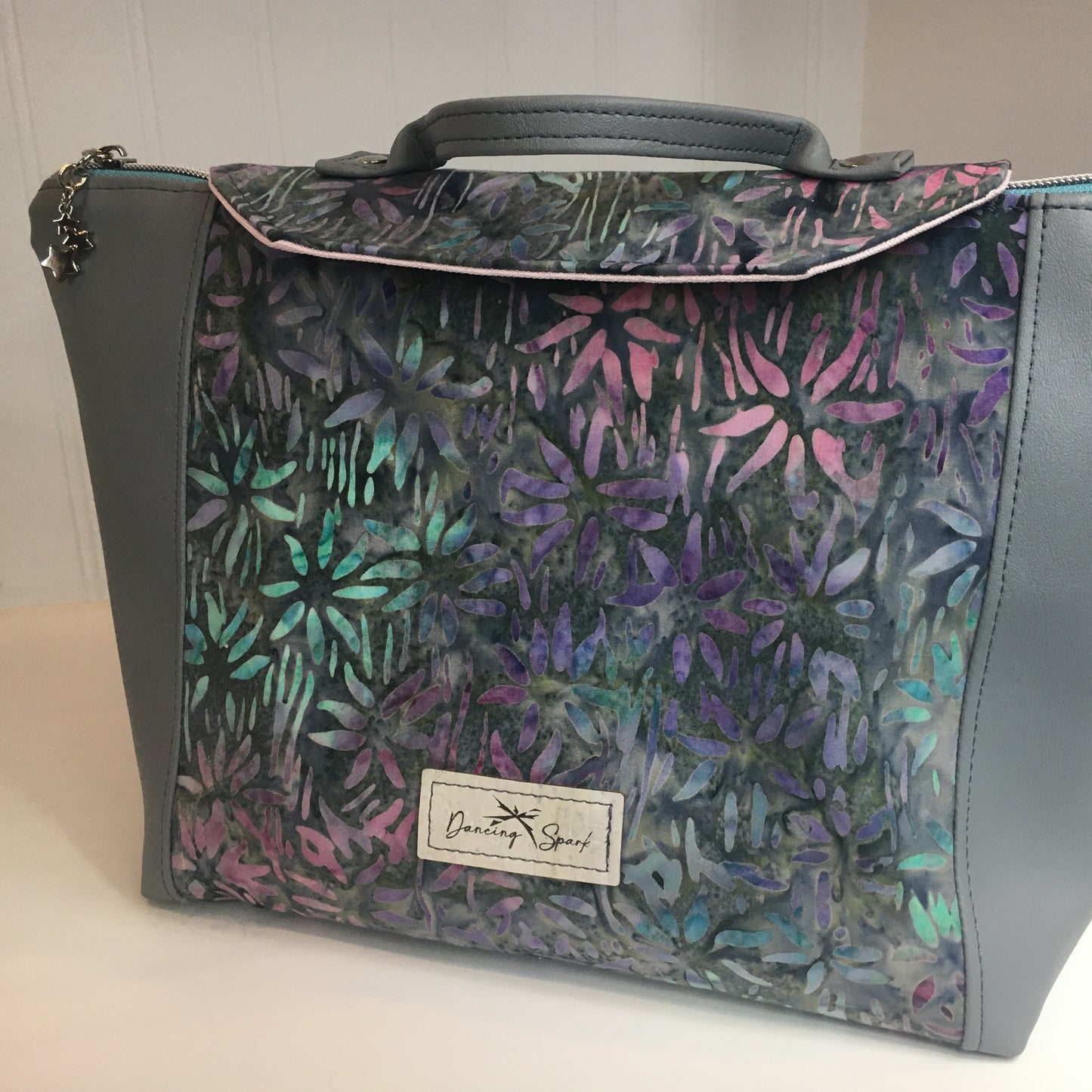 Project Bag - Gray and watercolor flowers