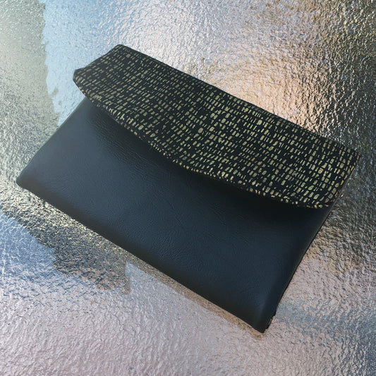 Boon Wallet - Black vinyl