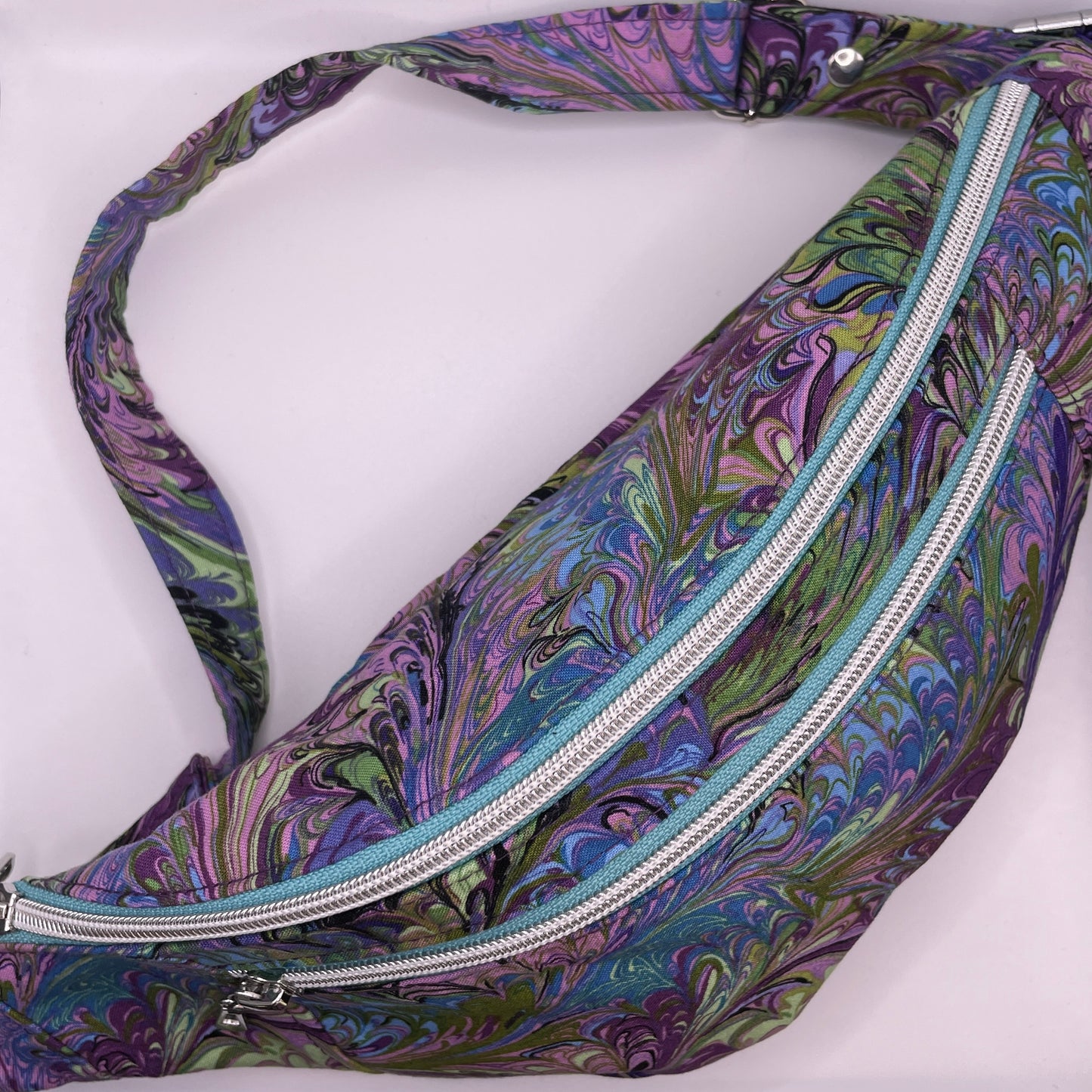 Triangular Hip Pack