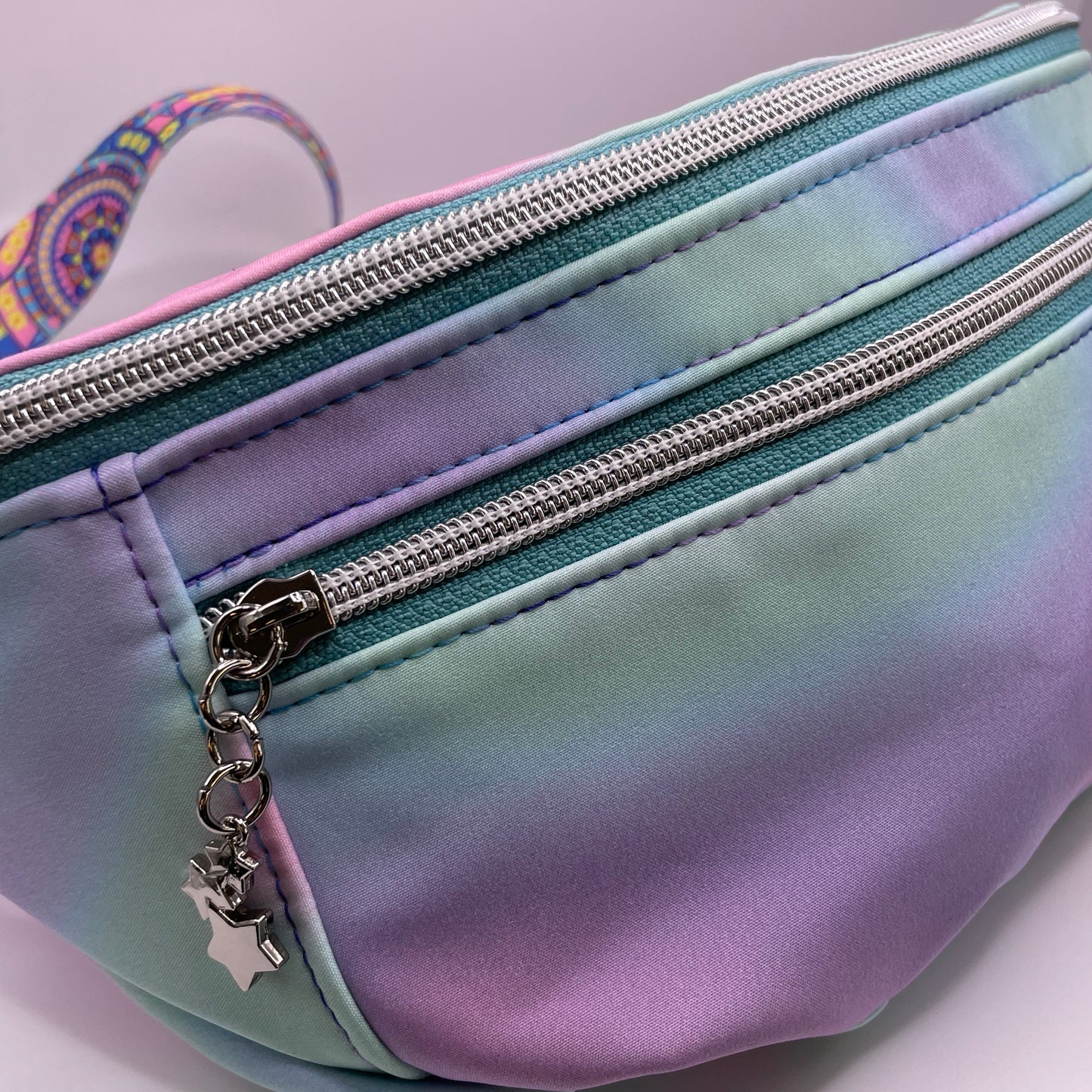 Triangular Hip Pack